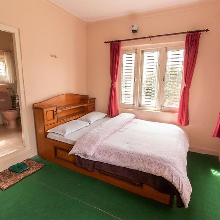 New Tourist Guest House Pokhara Kültér fotó