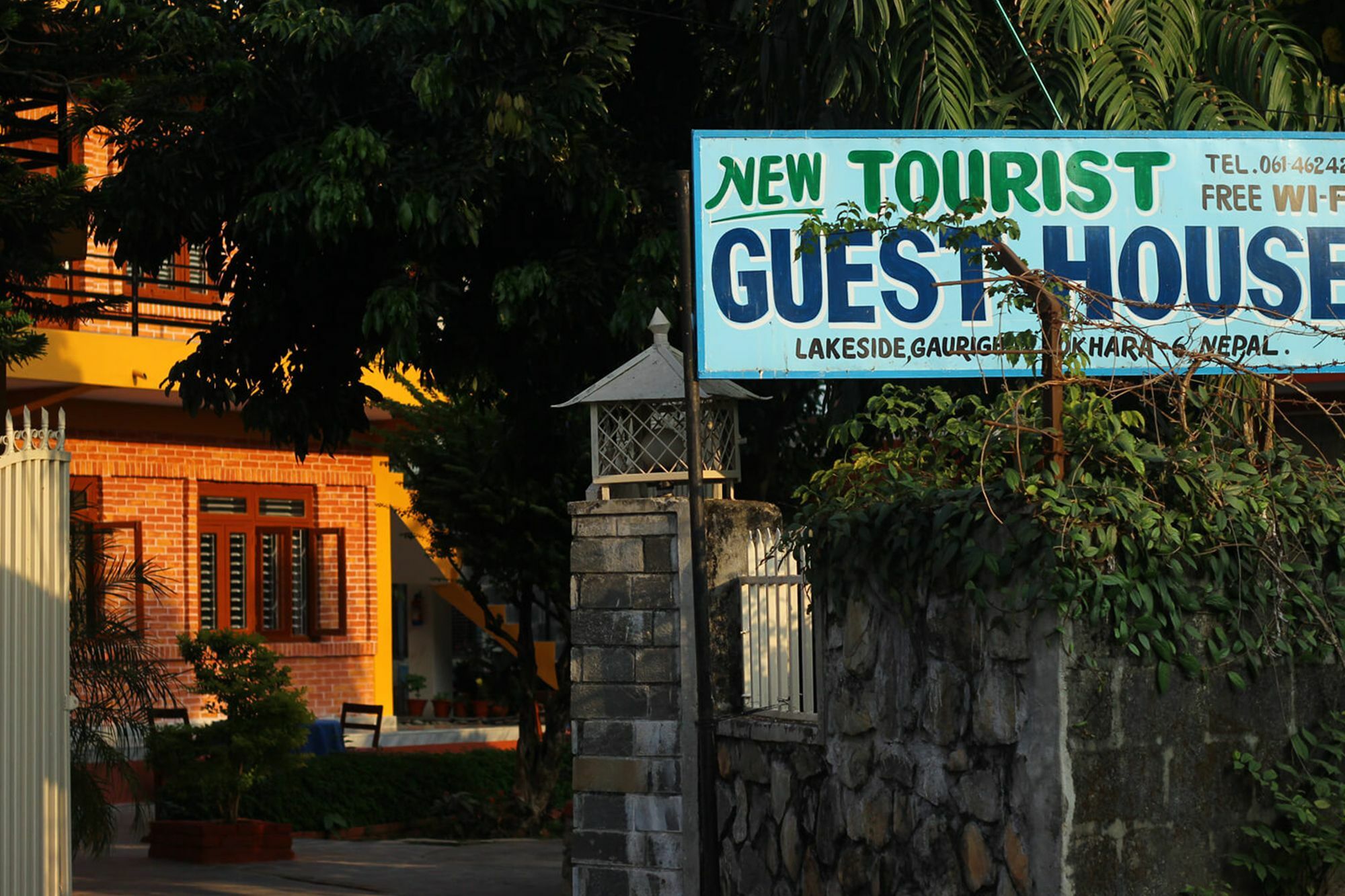 New Tourist Guest House Pokhara Kültér fotó