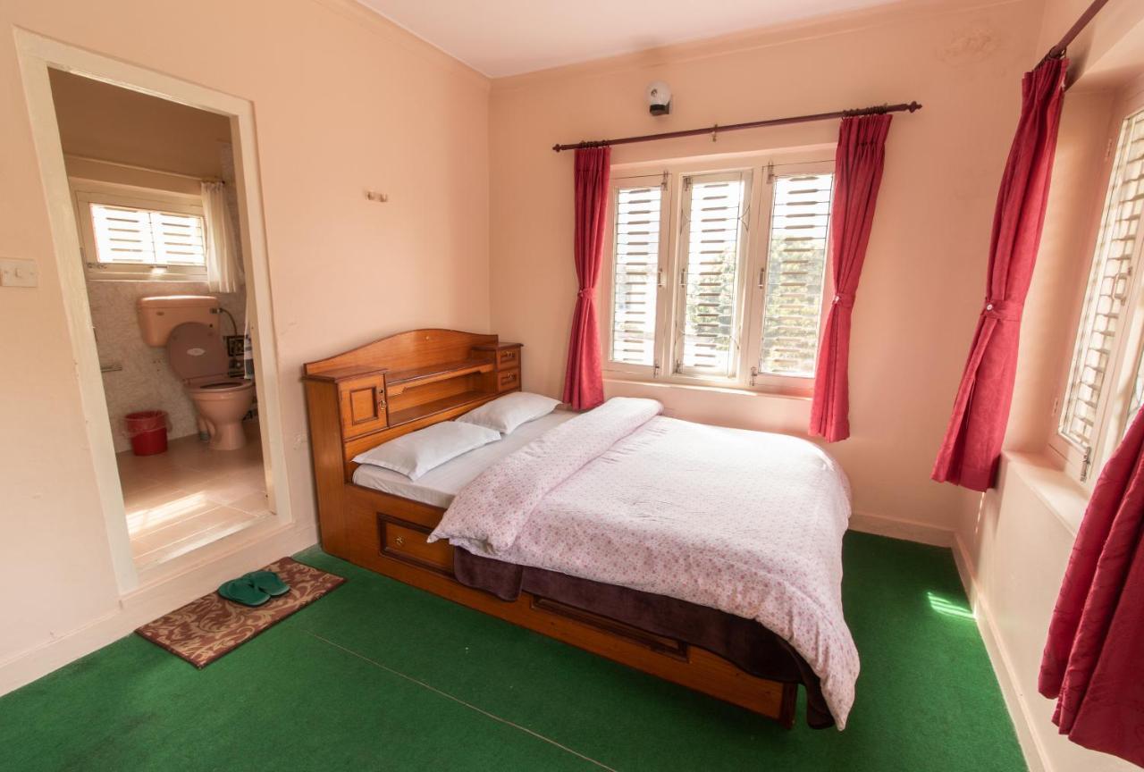 New Tourist Guest House Pokhara Kültér fotó
