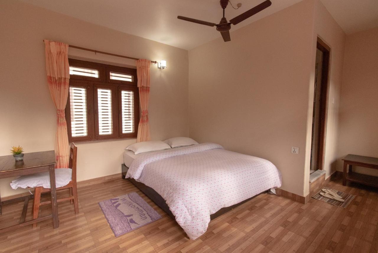 New Tourist Guest House Pokhara Kültér fotó